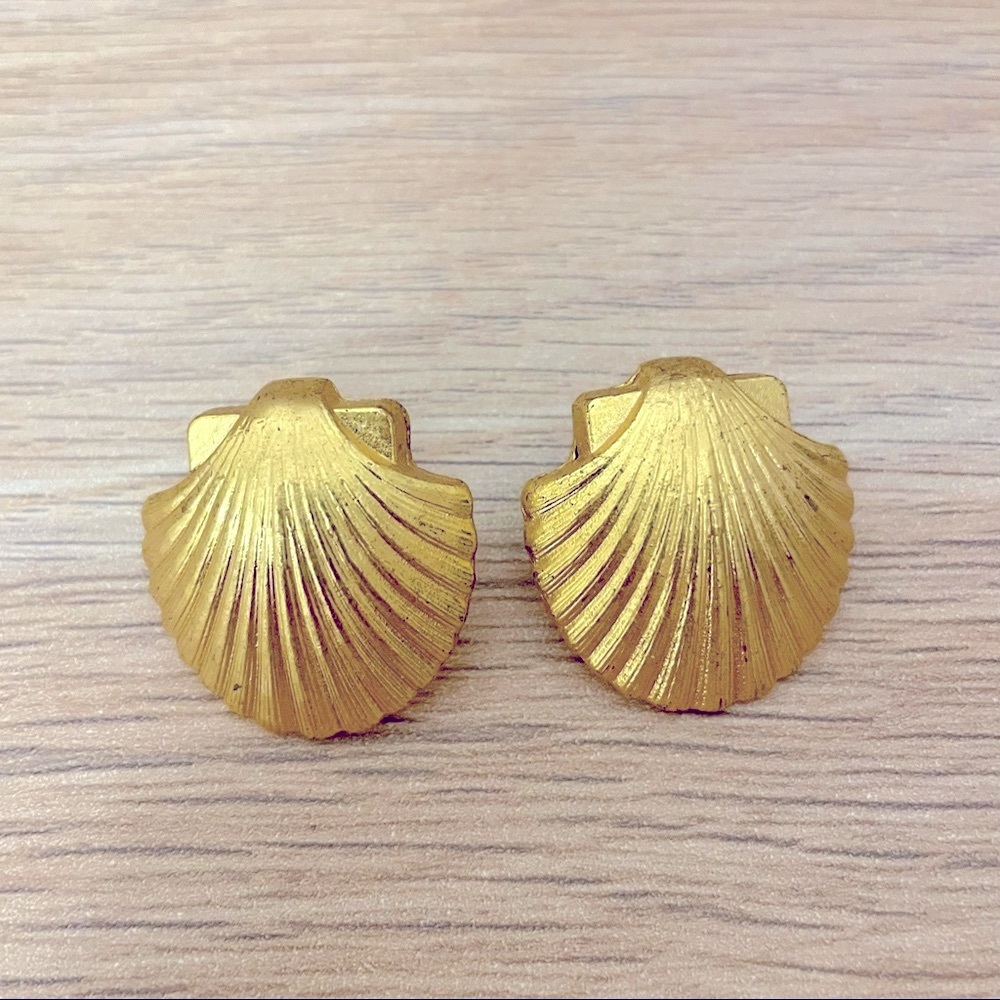 Mango Earrings